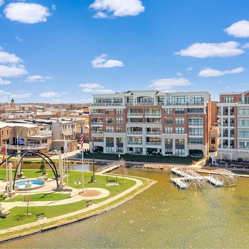 oconomowoc home sales